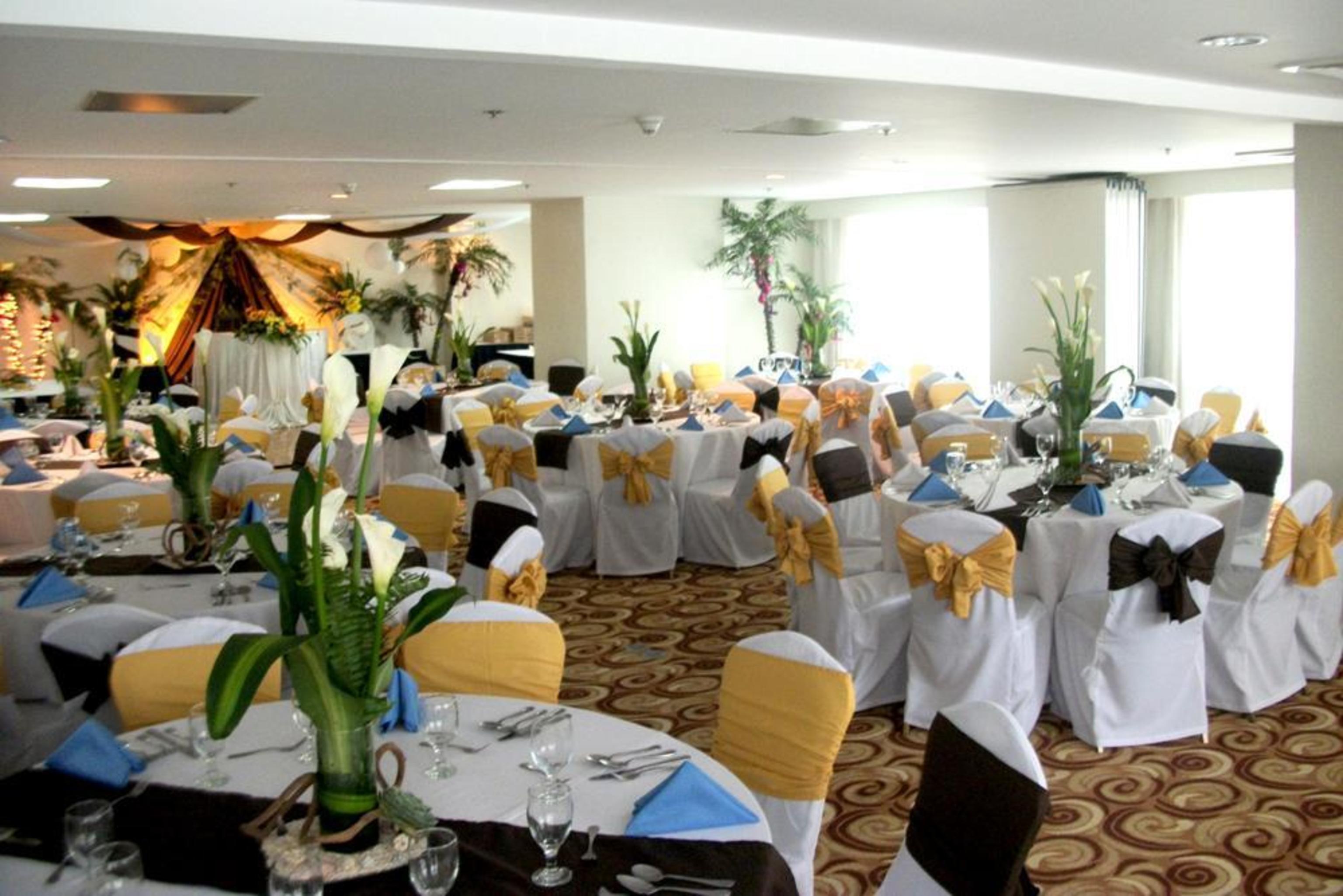 Oxford Suites Makati San Pedro Makati Exterior foto