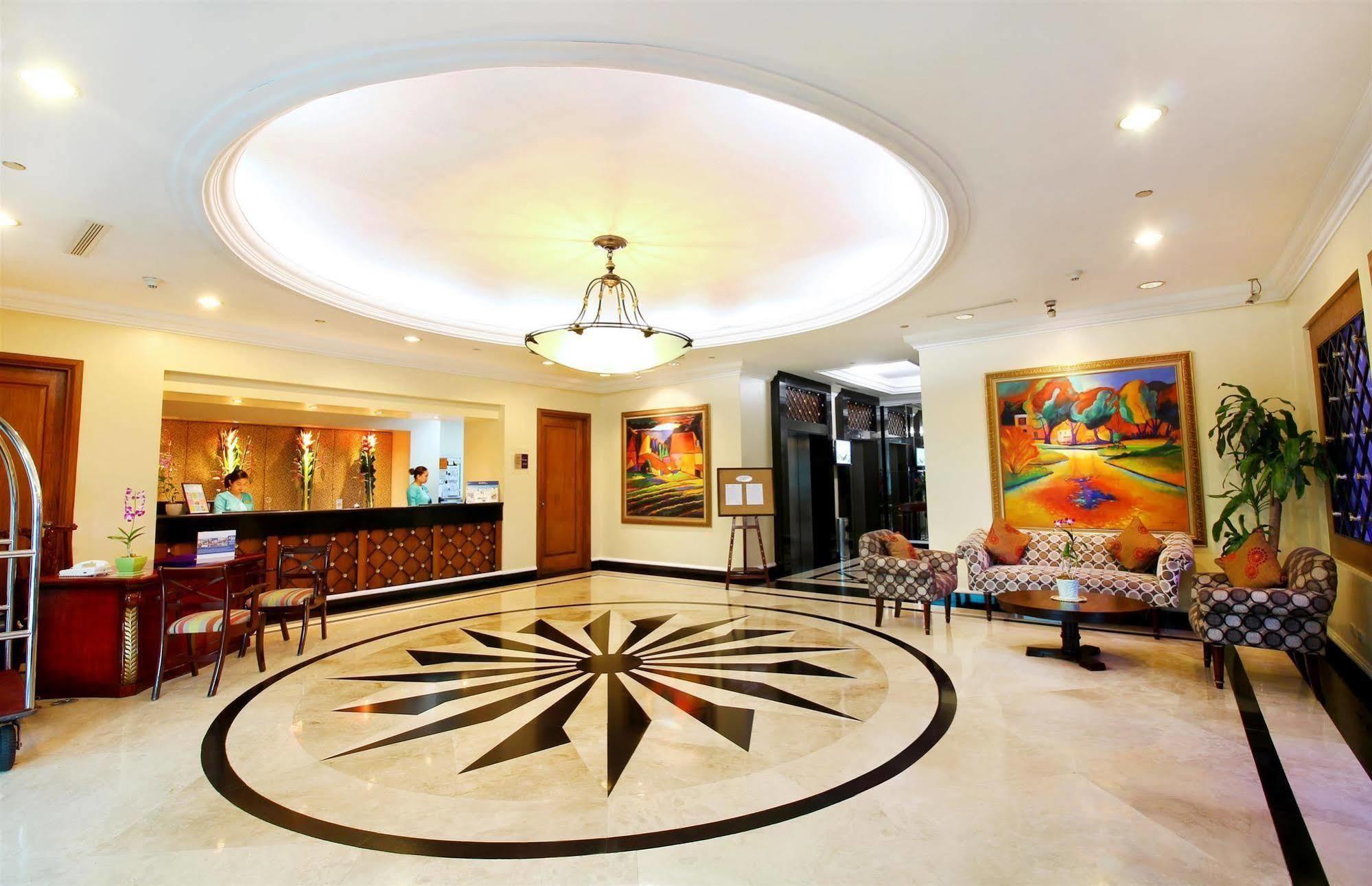 Oxford Suites Makati San Pedro Makati Exterior foto